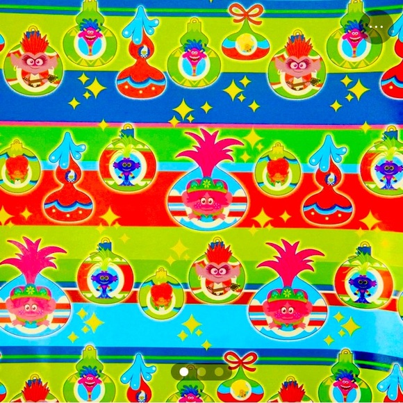 DreamWorks Trolls World Tour Christmas Wrapping Paper - Picture 1 of 7
